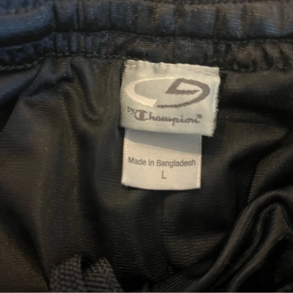 Champion Black Athletic Shorts - Picture 3 of 3